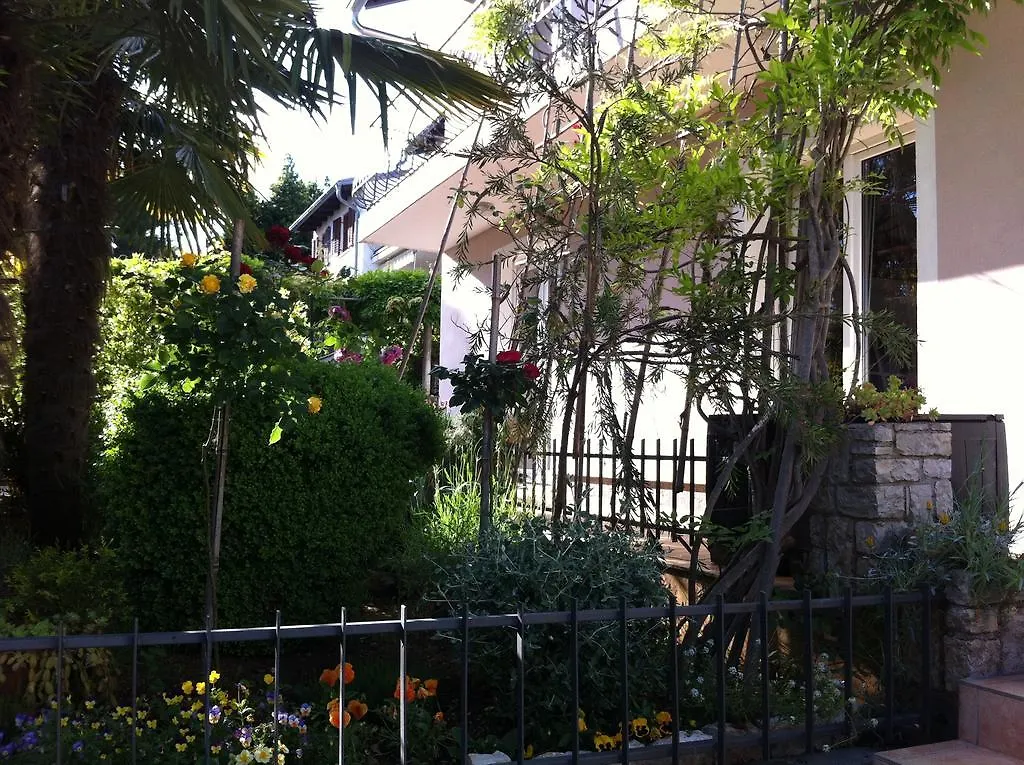 רוביני Apartments Mirta קרואטיה